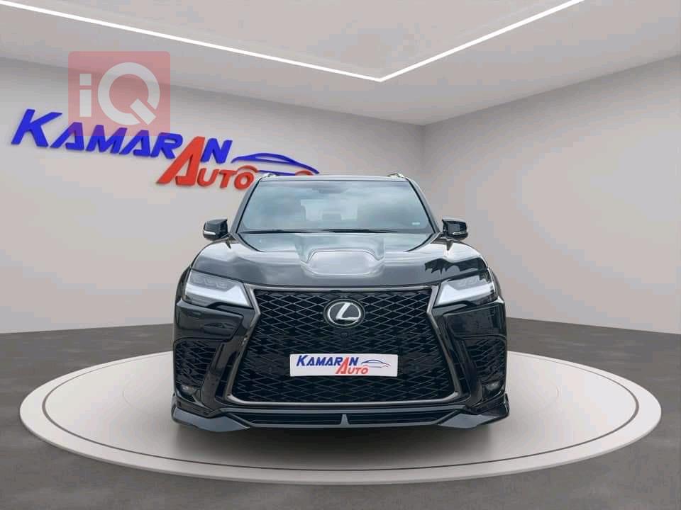 لێکزس LX